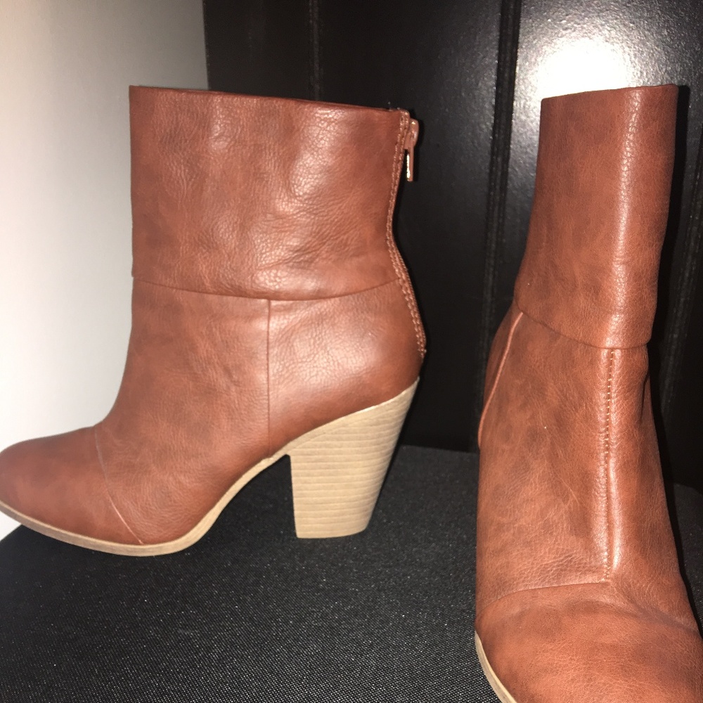 Brown ankle boots